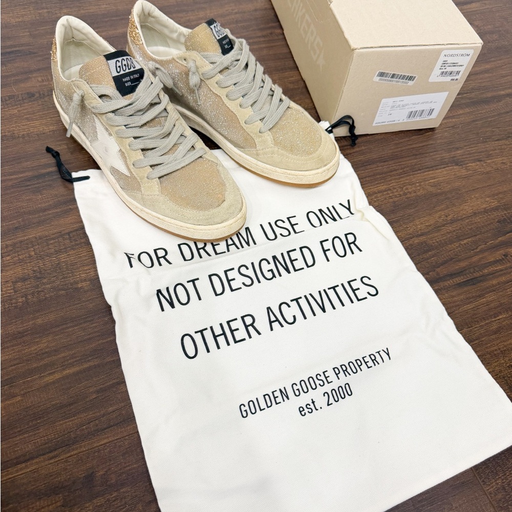 Golden Goose Beige Suede Low-Top Sneakers with White Star and Gold Heel - Picture 6 of 7